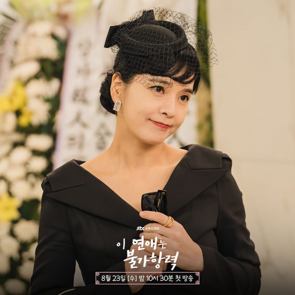 《戀愛不可抗力》宋允珠 / 張信裕母親 / 鄭惠英飾 / 圖片來源：IG @jtbcdrama